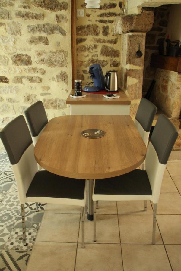 gite de la rue droite Turenne Extérieur photo