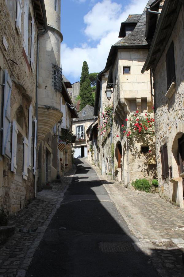 gite de la rue droite Turenne Extérieur photo