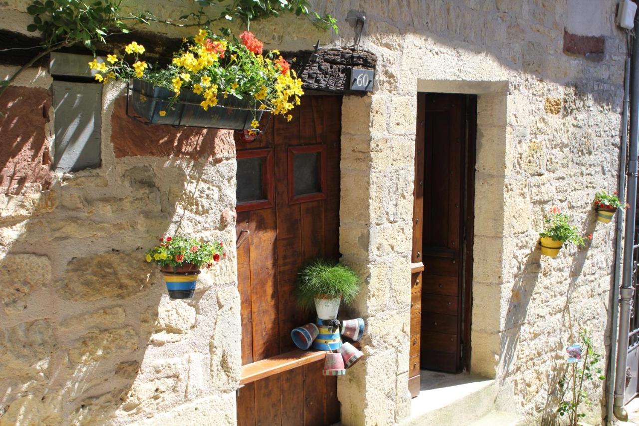 gite de la rue droite Turenne Extérieur photo
